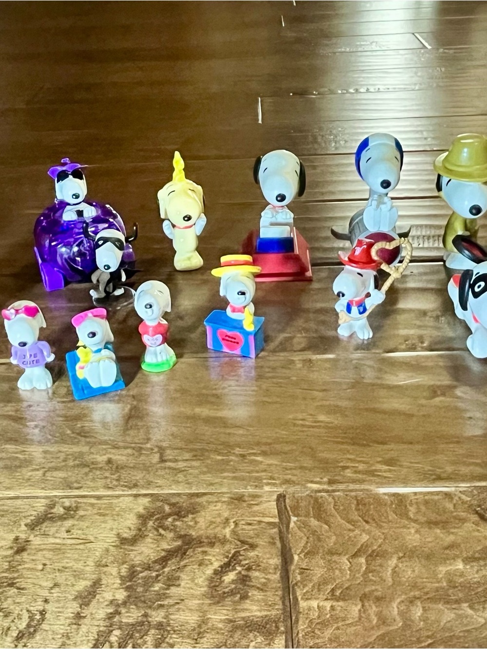 Peanuts Snoopy Mini Figure Collection - Multicolor Playset
